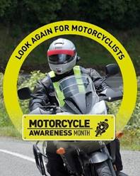 A person riding a motorcycle

Description automatically generated with low confidence
